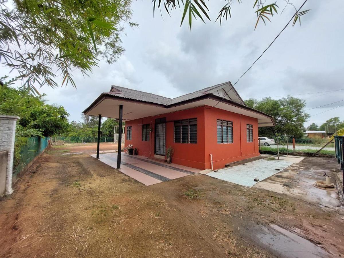 Homestay Ummi Kuala Terengganu Kültér fotó