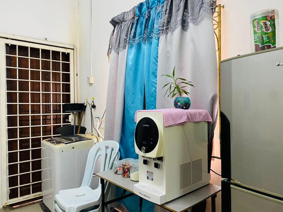 Homestay Ummi Kuala Terengganu Kültér fotó