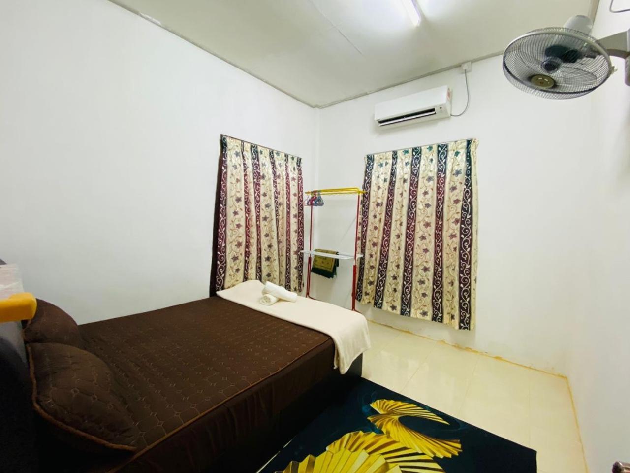 Homestay Ummi Kuala Terengganu Kültér fotó